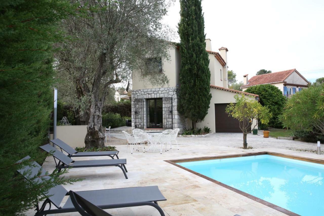 Superbe De Charme Avec Piscine Chauffee *